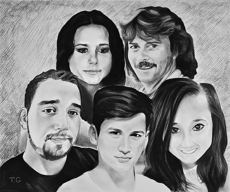 Custom Charcoal Drawing From Photo, Hand Drawn Portrait for Couple,  Charcoal Drawing of Family, Portrait Gift for Mom, Original Drawing Art 