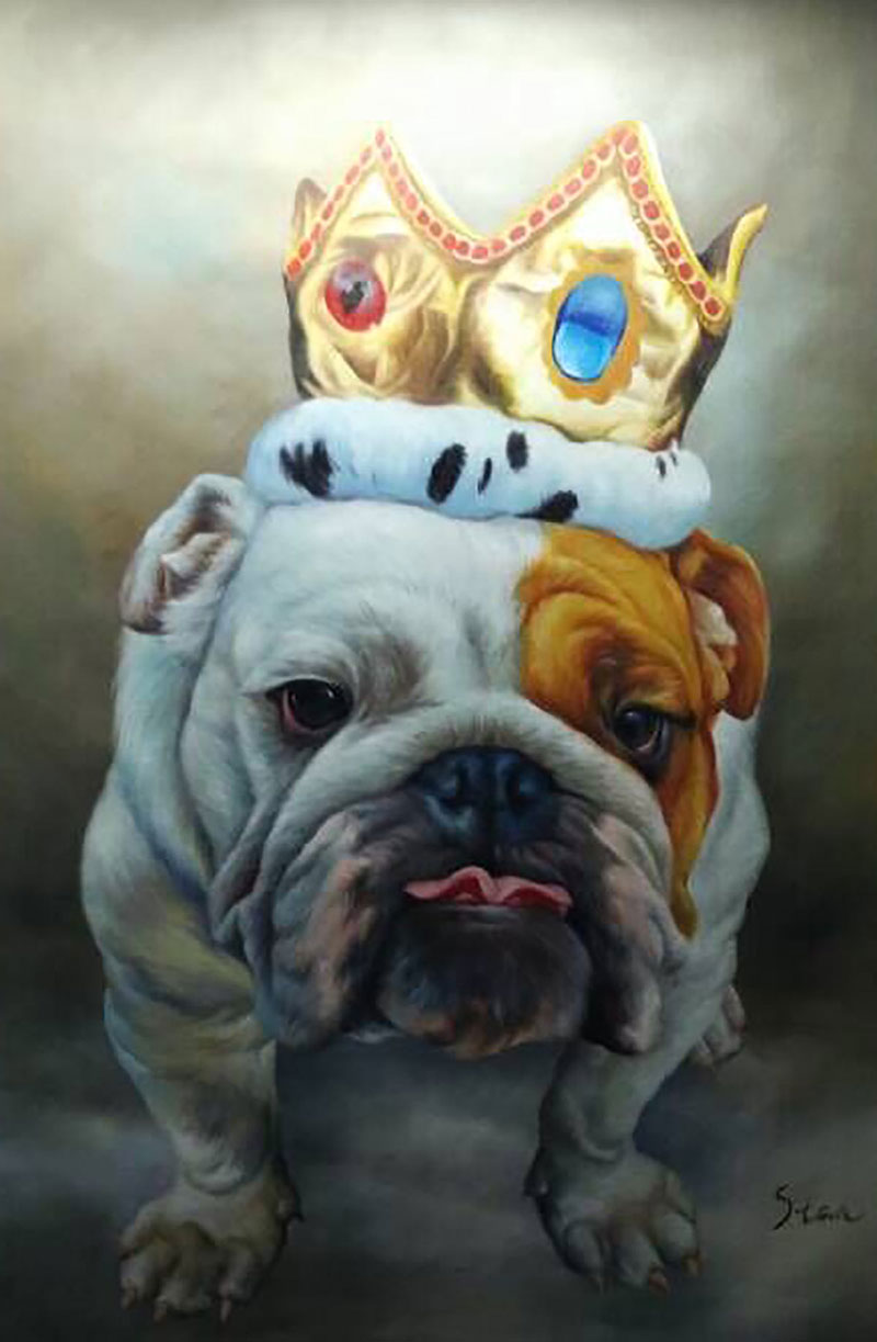 Painting of a bulldog wearing a crown.