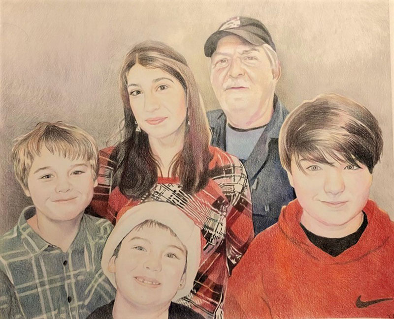 Gorgeous family portrait crated in color pencil